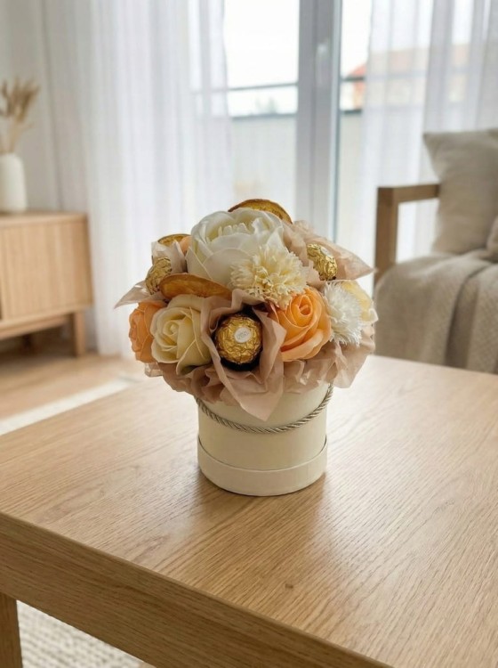 Flower Box Kwiaty Mydlane Wieczne Słodki Bukiet Dekoracja Prezent Urodziny