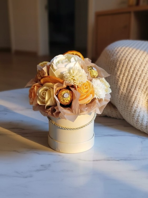 Flower Box Kwiaty Mydlane Wieczne Słodki Bukiet Dekoracja Prezent Urodziny