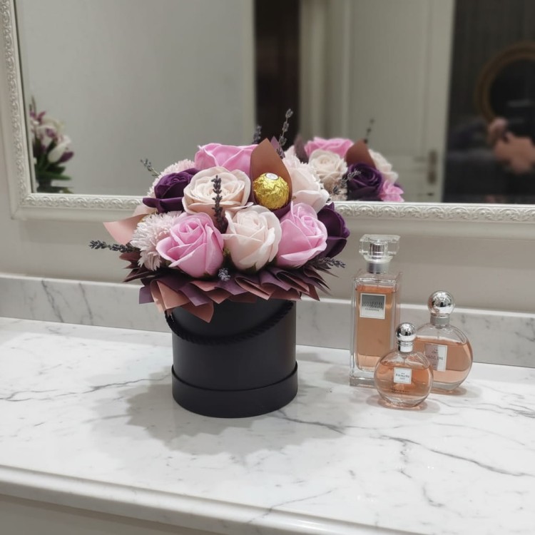 Flower Box Kwiaty Mydlane Róże Wieczny Bukiet Czekoladki Lawenda Prezent