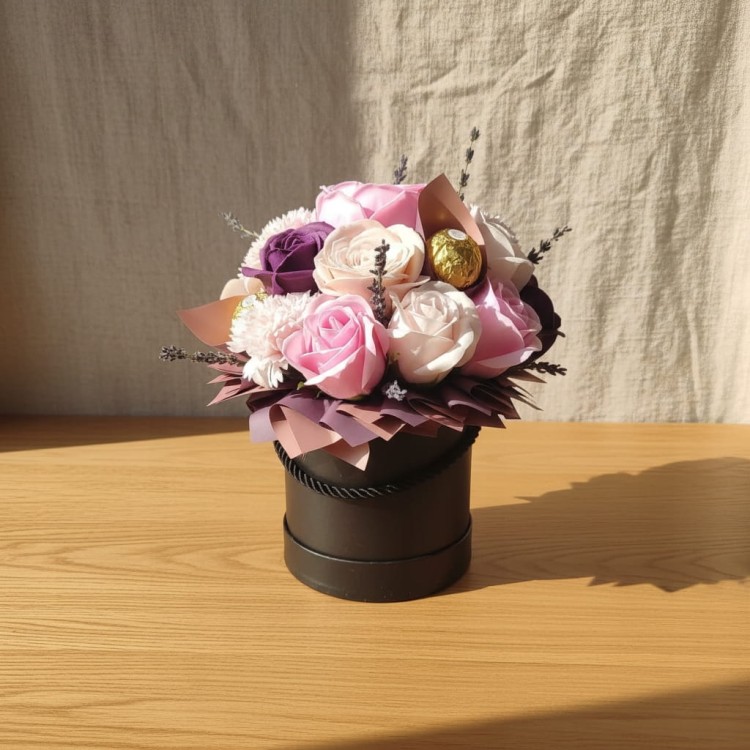 Flower Box Kwiaty Mydlane Róże Wieczny Bukiet Czekoladki Lawenda Prezent