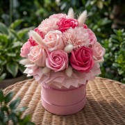 Flower box Mydlane Róże Różowy Prezent Na Urodziny Rocznicę Wieczne Kwiaty