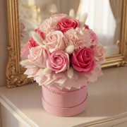 Flower box Mydlane Róże Różowy Prezent Na Urodziny Rocznicę Wieczne Kwiaty