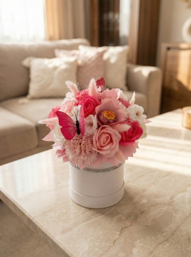 Zestaw Prezentowy Flower Box Mydlane Kwiaty Lizak Chupa Chups Motyl Różowy