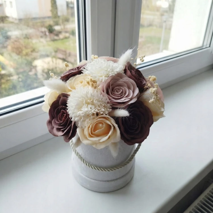 Flower Box Kwiaty Mydlane Welurowy Róże Eukaliptus Prezent Wieczne Kwiaty