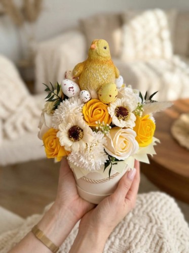 Wiosenny Flower Box Kwiaty Mydlane Wielkanocny Stroik z Kurczakiem Jajka