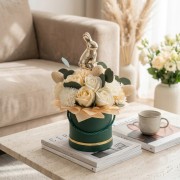 Prezent Na Wielkanoc Flower Box Kwiaty Mydlane Róże Złoty Zając Dekoracja