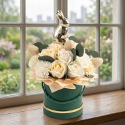 Prezent Na Wielkanoc Flower Box Kwiaty Mydlane Róże Złoty Zając Dekoracja